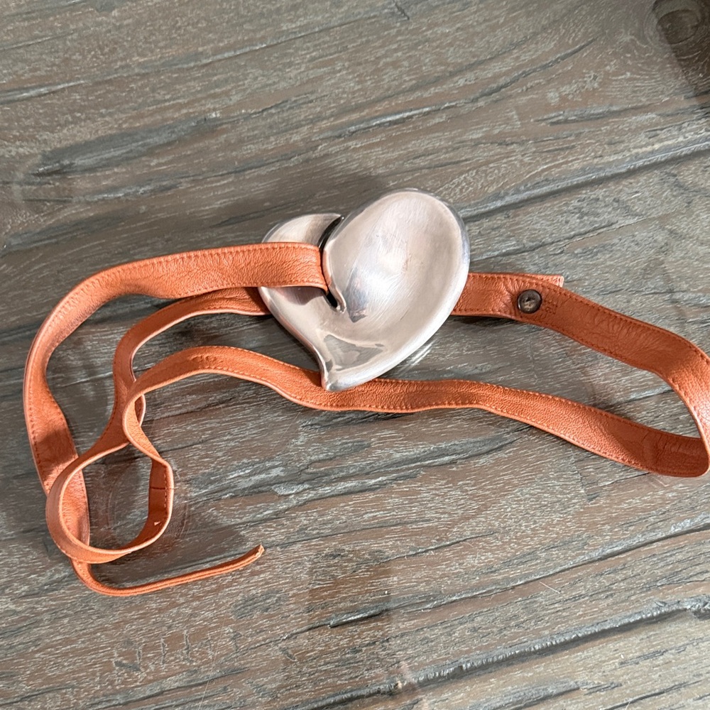 Tiffany & Co. Silver Heart with camel colored Leather Belt